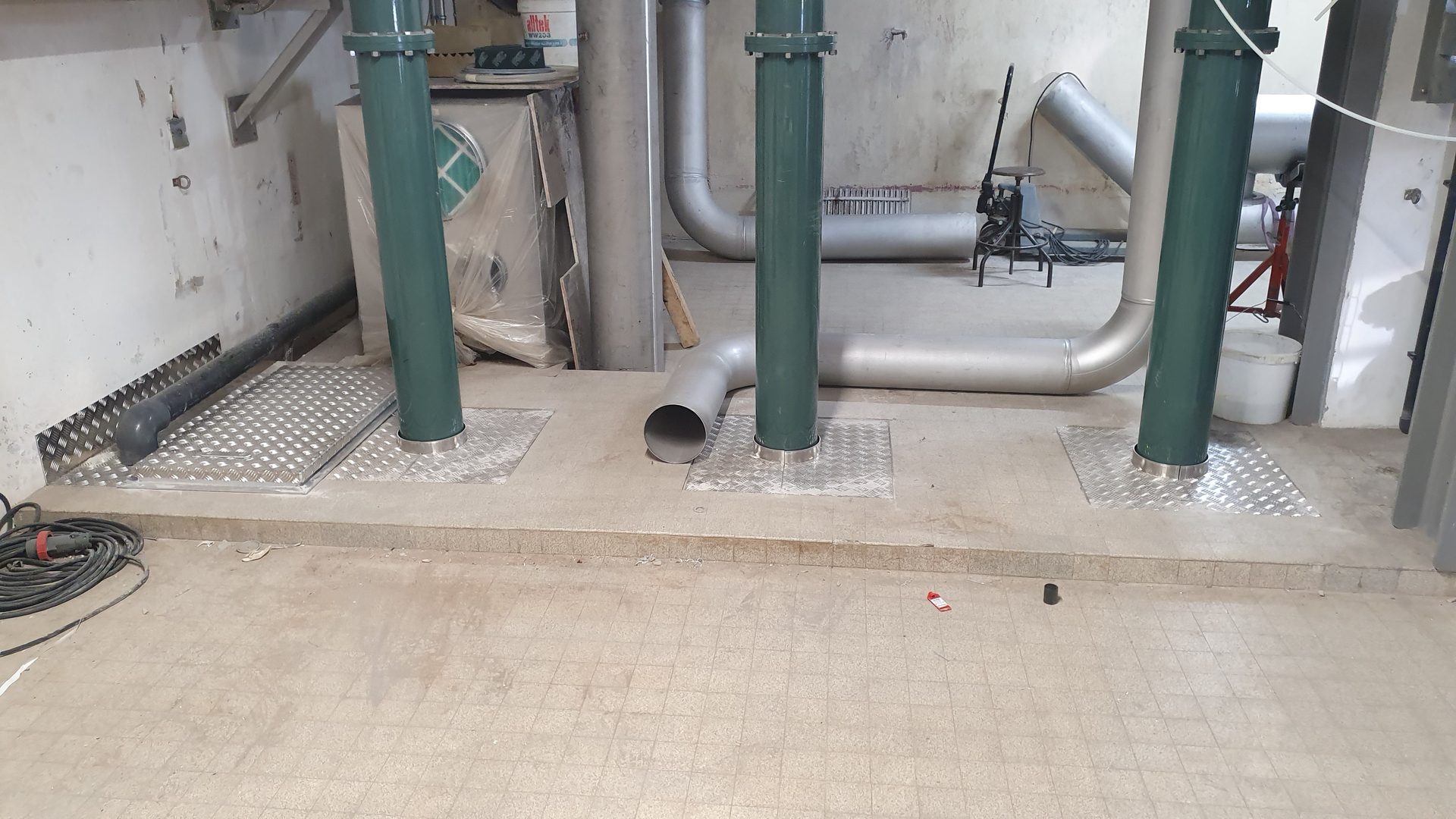 Trappe et capot métalliques chaudronnés fabriqués par ETSA